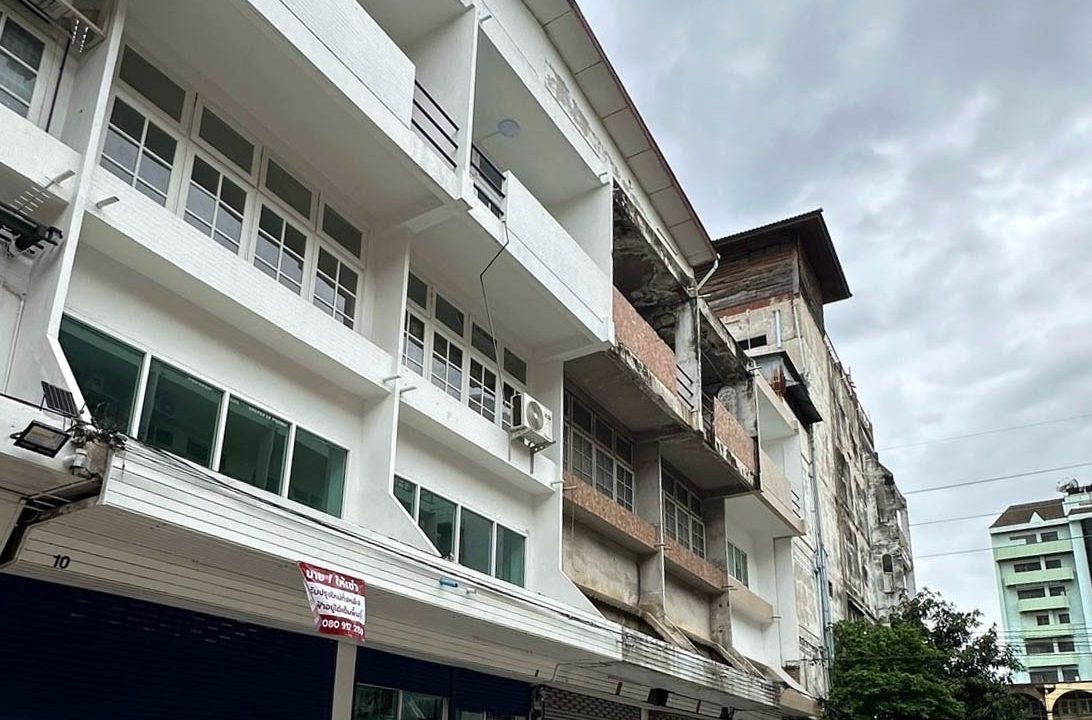 อาคารพาณิชย์ 001